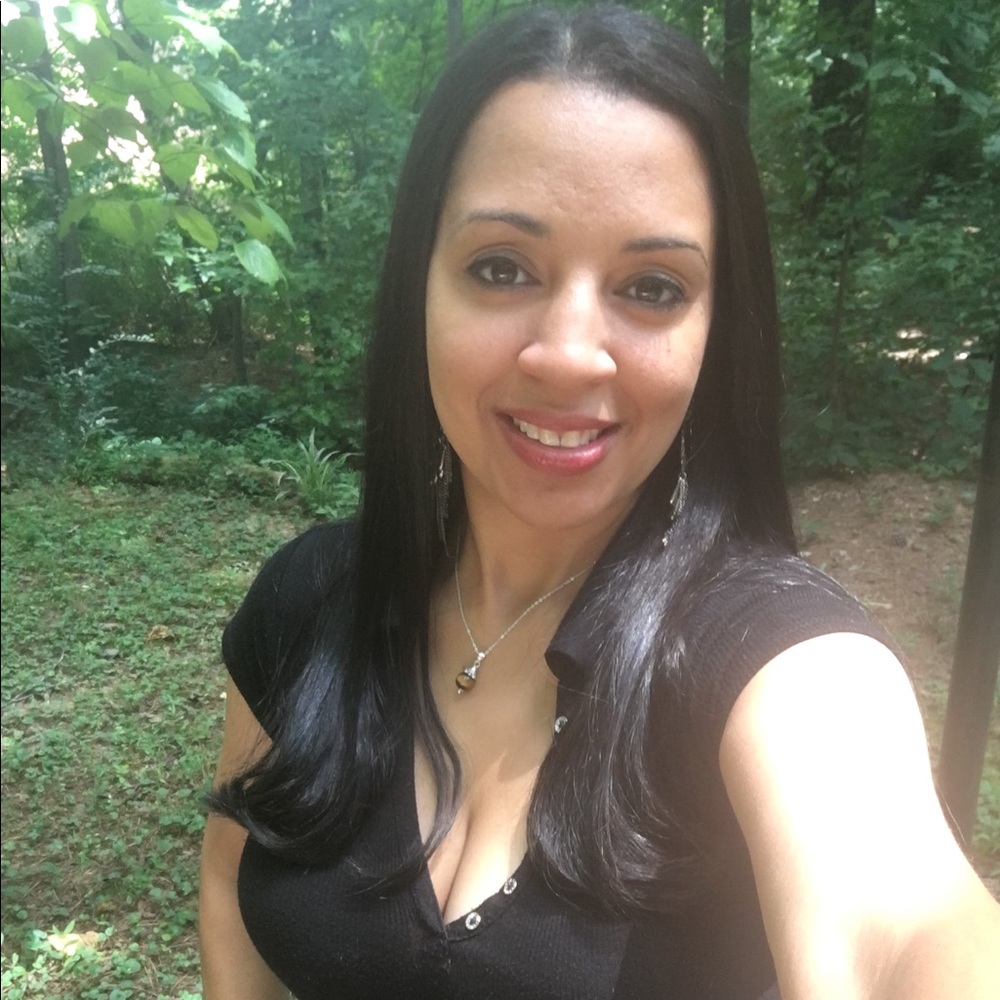 Meet your Posher, Charmaine